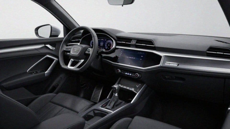 Jak wygodne i praktyczne jest wnętrze Audi Q3?