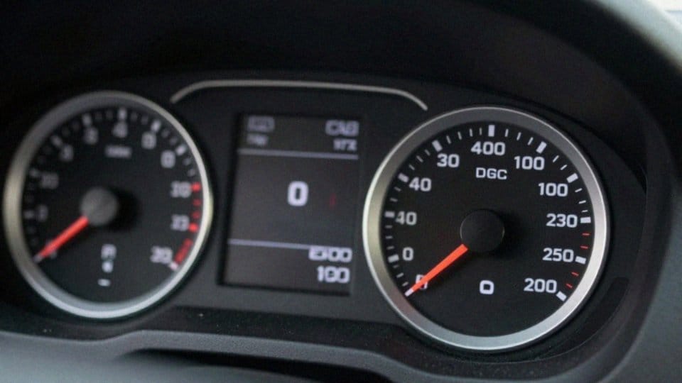 Jakie jest spalanie i emisja CO2?